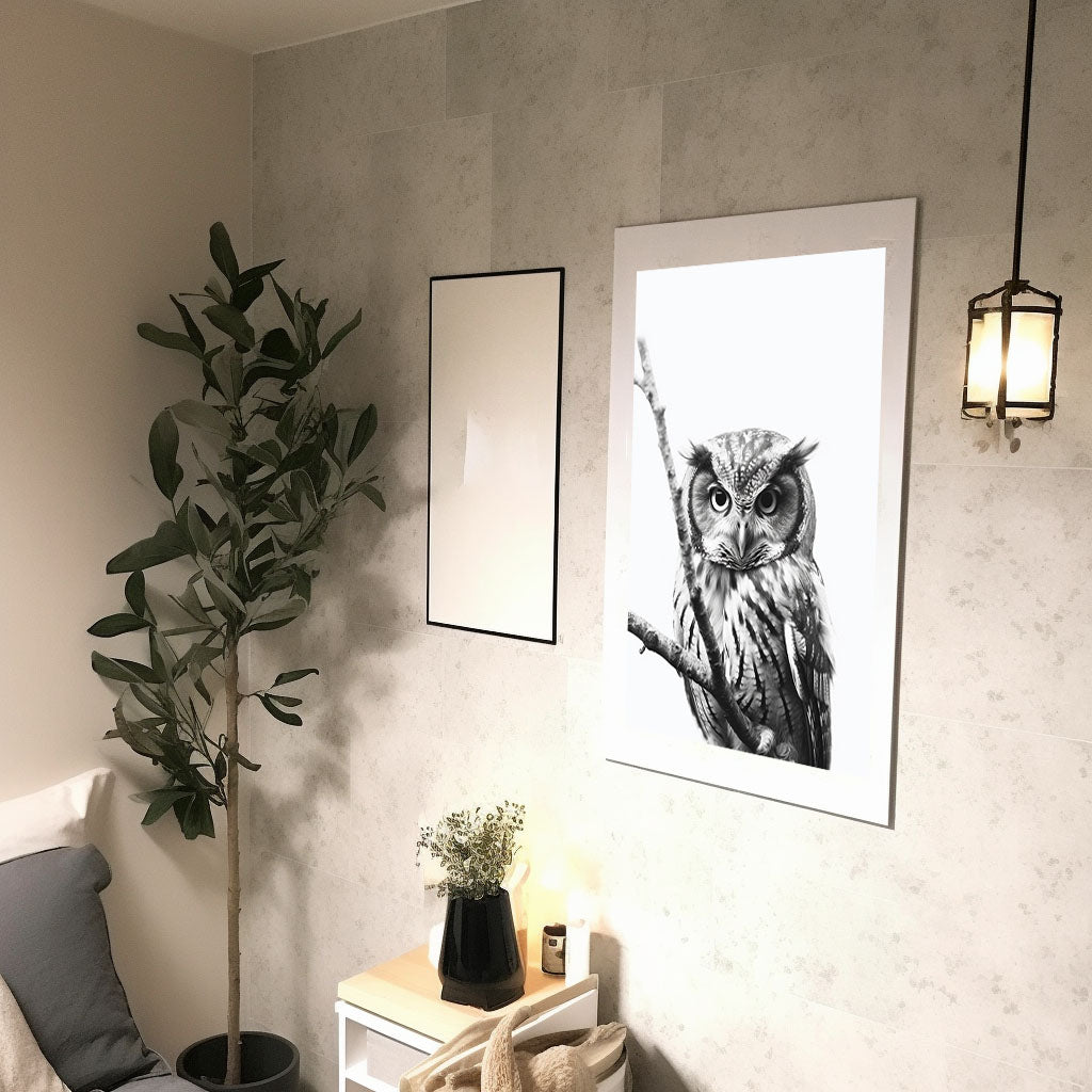 ミステリアスオウルのアートポスター廊下配置イメージ