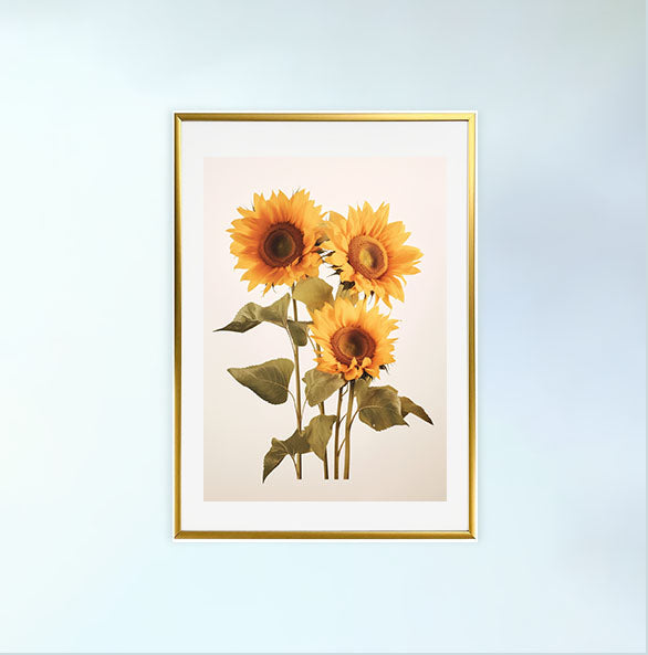 放射状に広がるひまわりのアートポスター金フレームあり