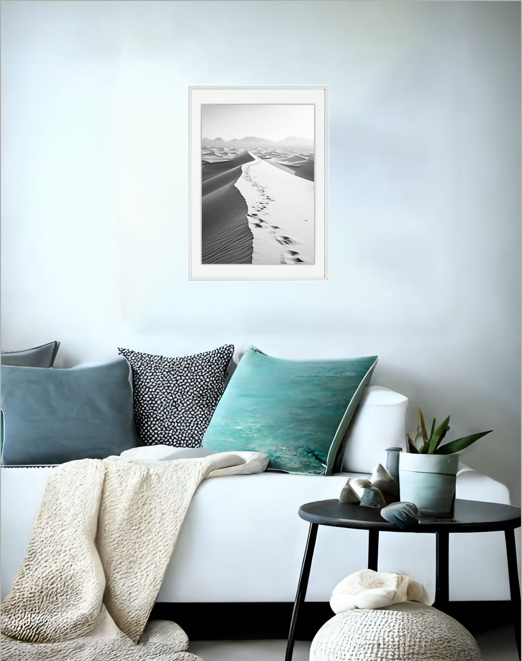 サハラ砂漠のアートポスターソファ配置イメージ