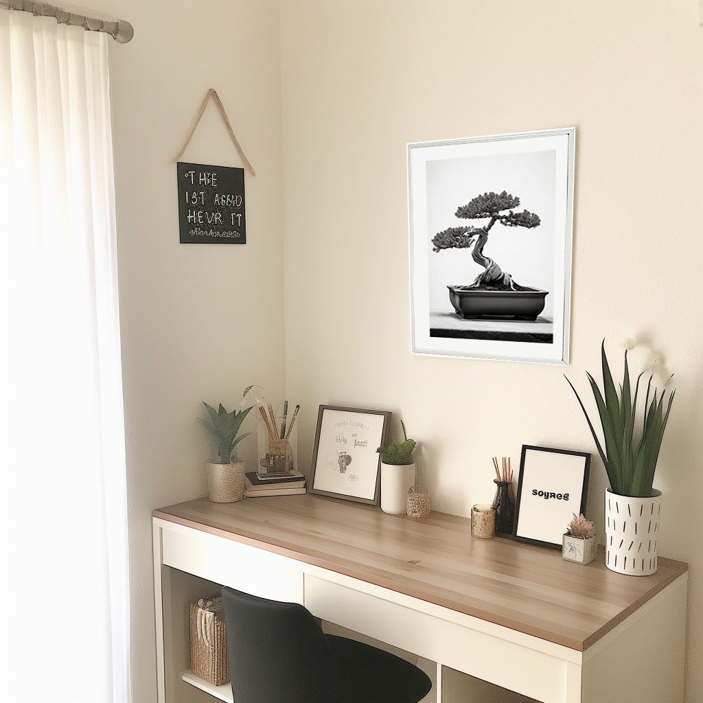 セレーネ盆栽のアートポスター机配置イメージ