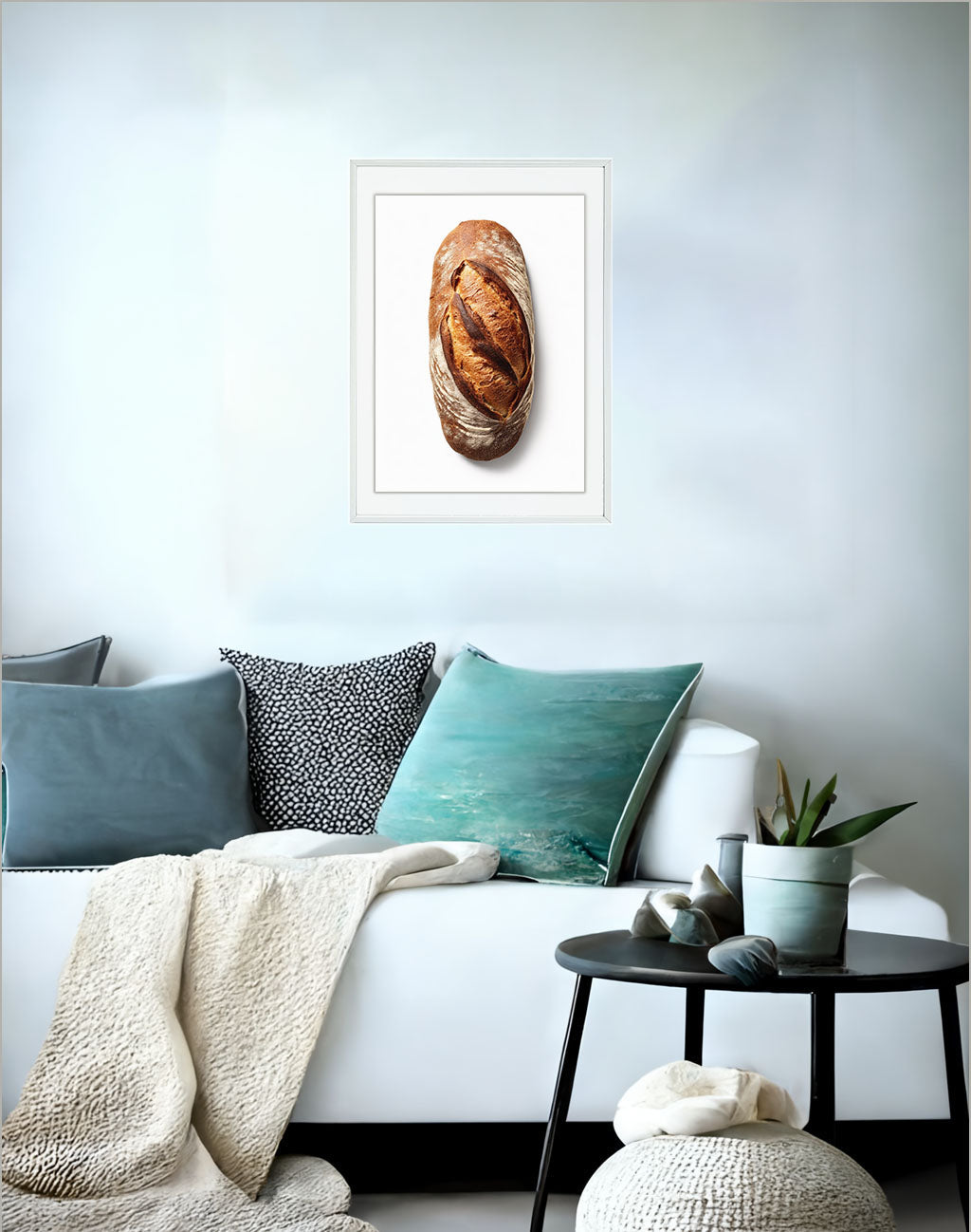 パンのアートポスターソファ配置イメージ