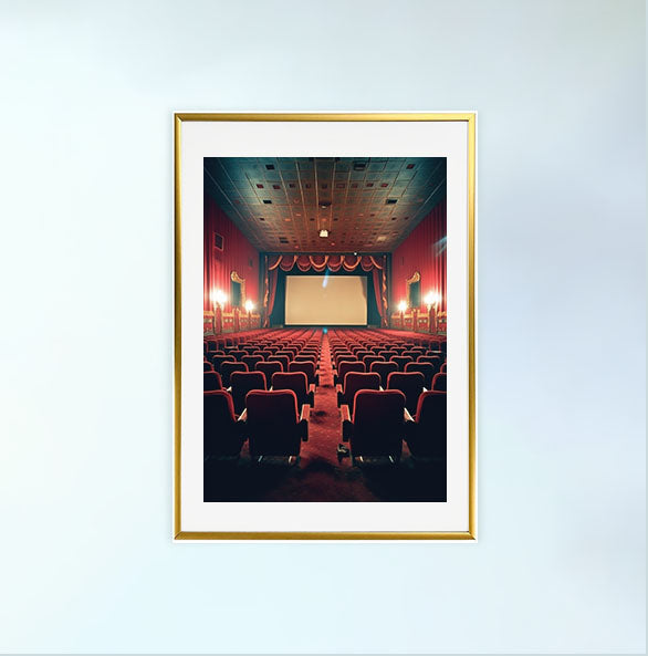 映画館のアートポスター金フレームあり