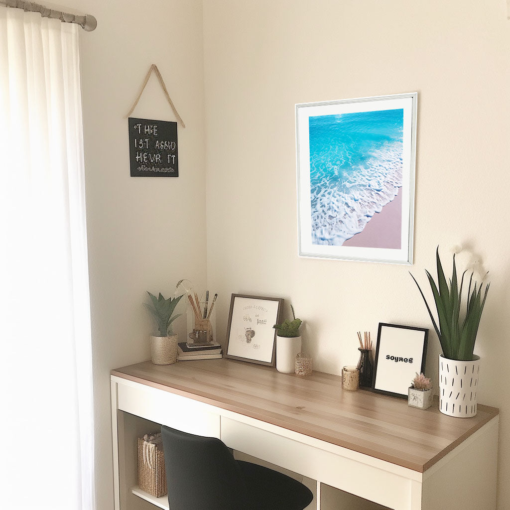 海のアートポスター机配置イメージ