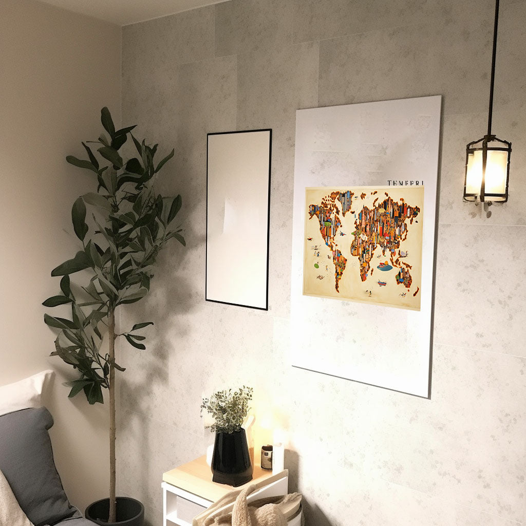世界地図のアートポスター廊下配置イメージ