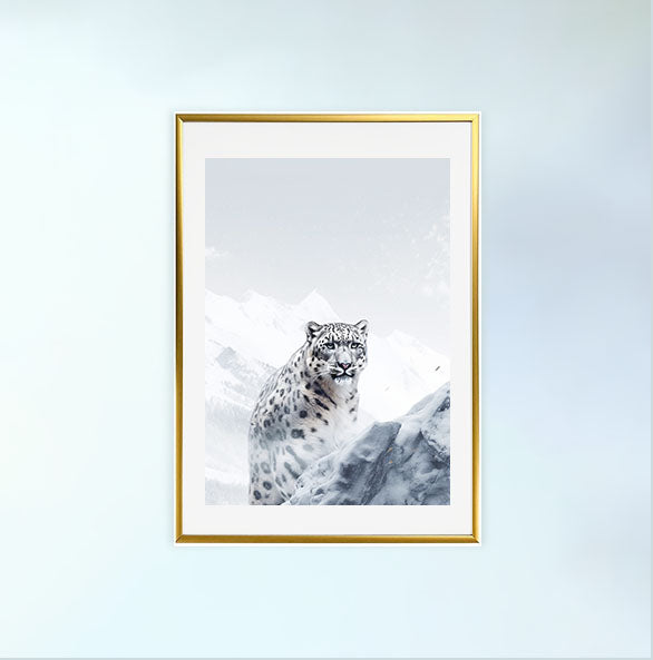 エルーシブ・スノーレオパードのアートポスター金フレームあり