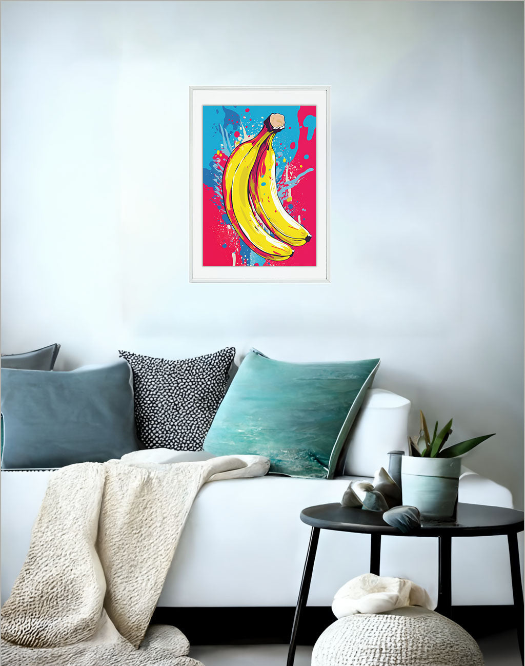 バナナのアートポスター:banana_ac1e / 抽象画_ポップ_キッチン_フルーツと野菜_のポスター画像ソファ近くに設置したイメージ