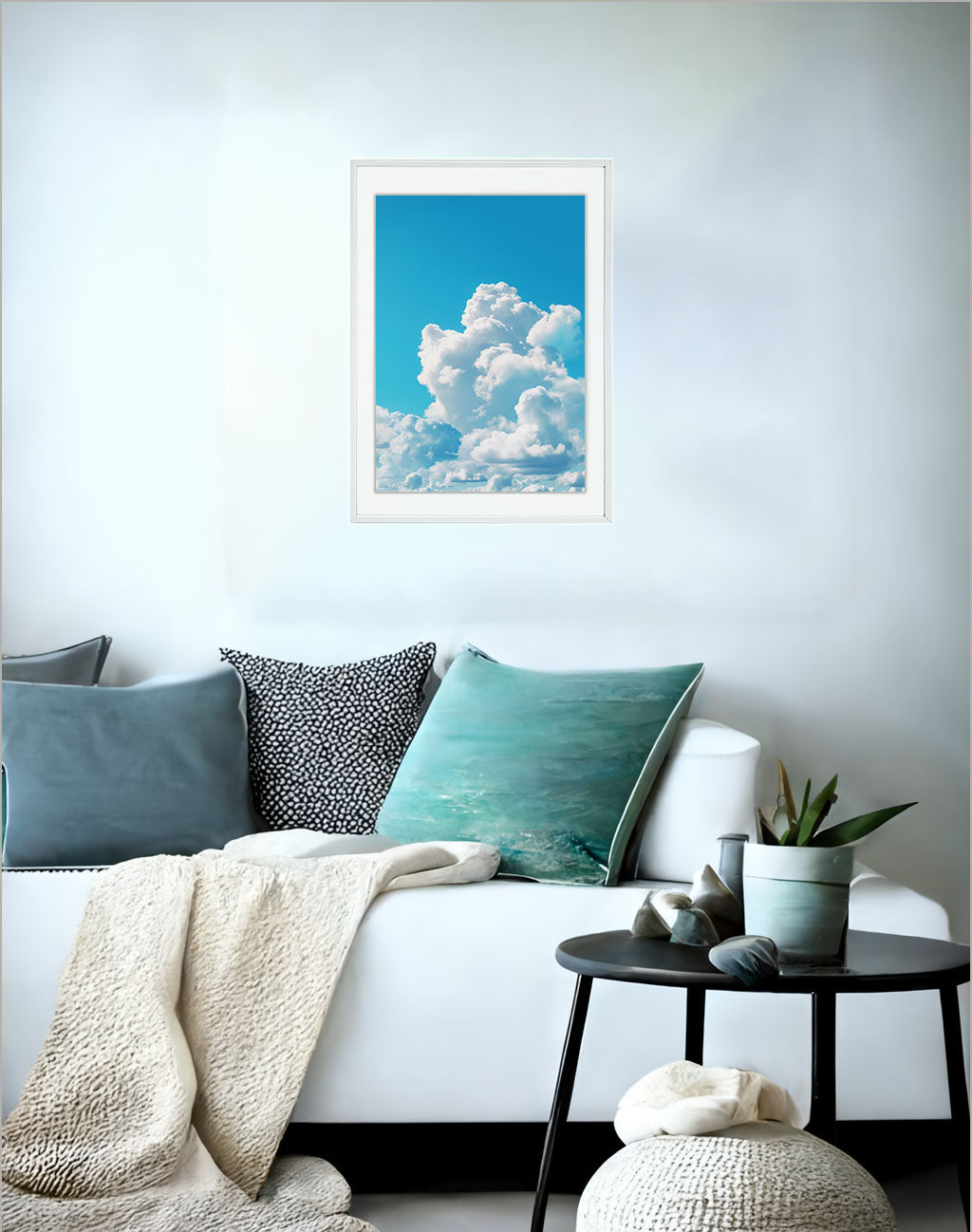 青い空のアートポスターソファ配置イメージ
