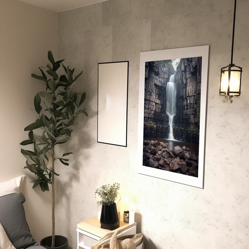 大瀑布のアートポスター廊下配置イメージ